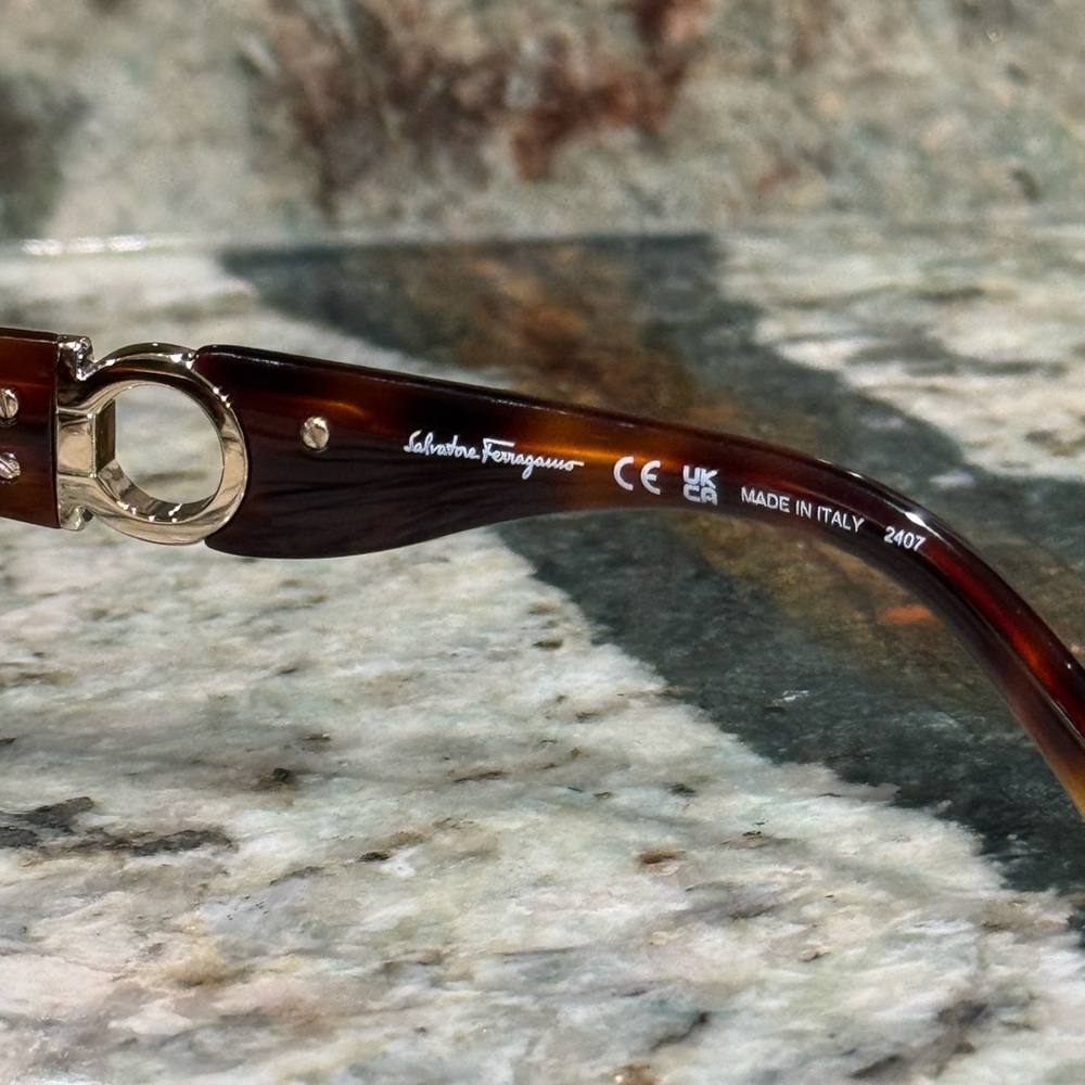 SALVATORE FERRAGAMO NWT Tortoise Cat-eye Sunglasses Authentic Gancini! - Picture 15 of 16